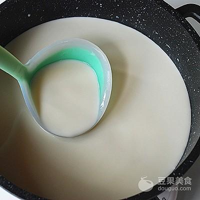 丝滑醇厚的原味酸奶